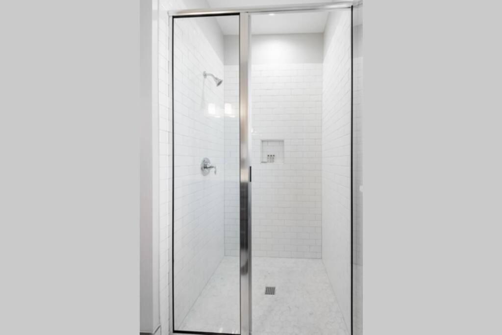 The Cooper Suite At 122 Spring Charleston Esterno foto